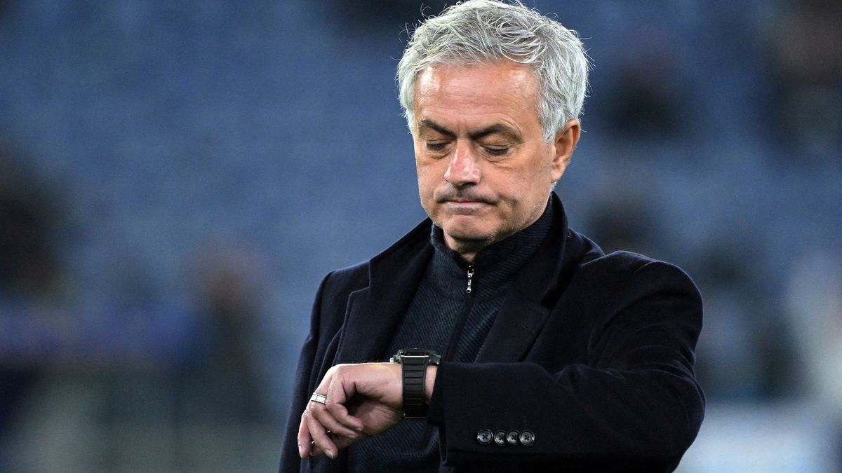 Portugalský trenér Mourinho povede fotbalisty Fenerbahce