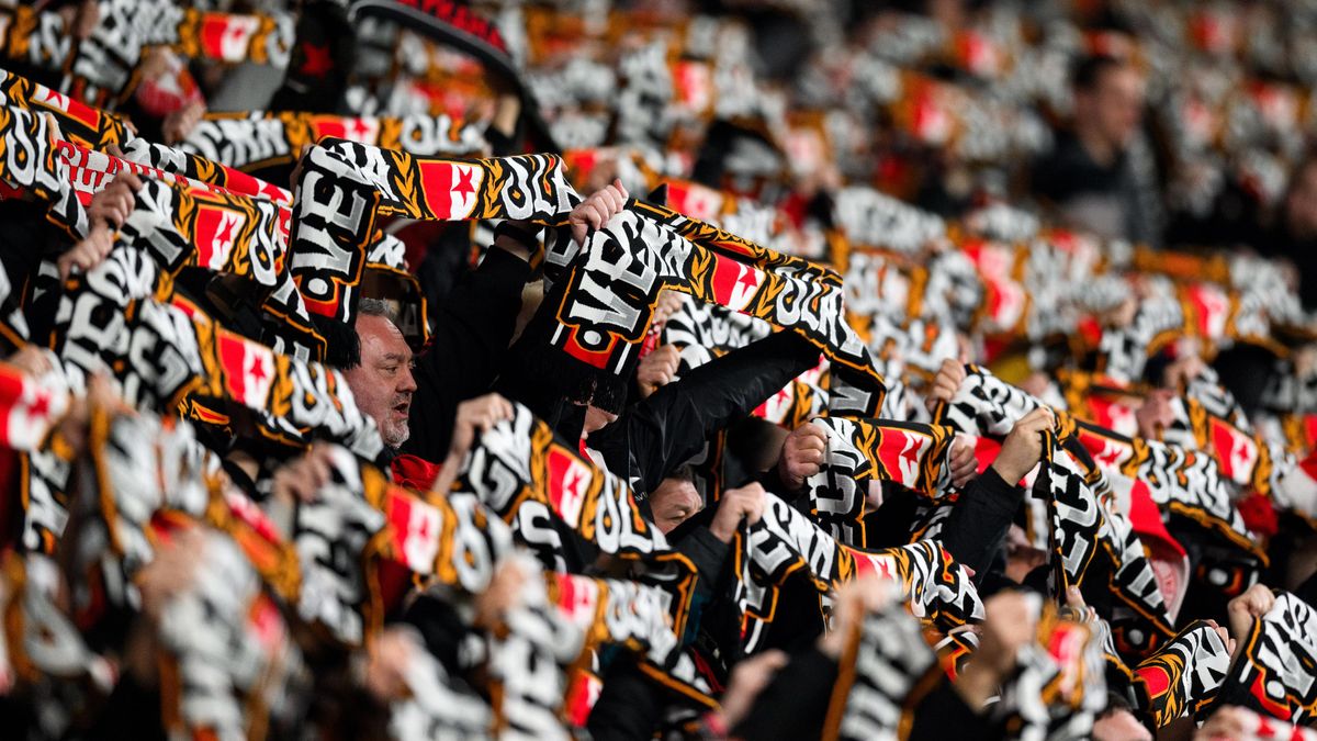 UEFA trestá Slavii za chování fanoušků
