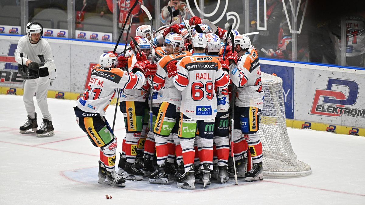 HOKEJ ONLINE: Video momenty z utkání Pardubice - Litvínov