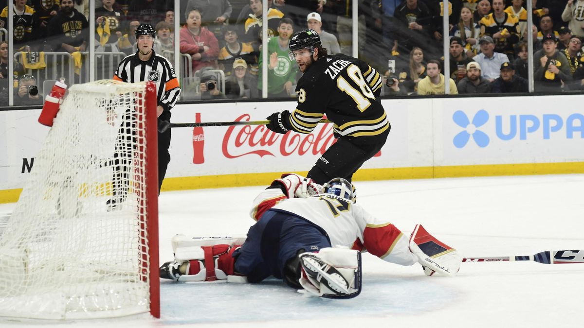 Florida ukončila sezonu Bostonu. Vyřazení nezabránil ani první gól Zachy v play off NHL