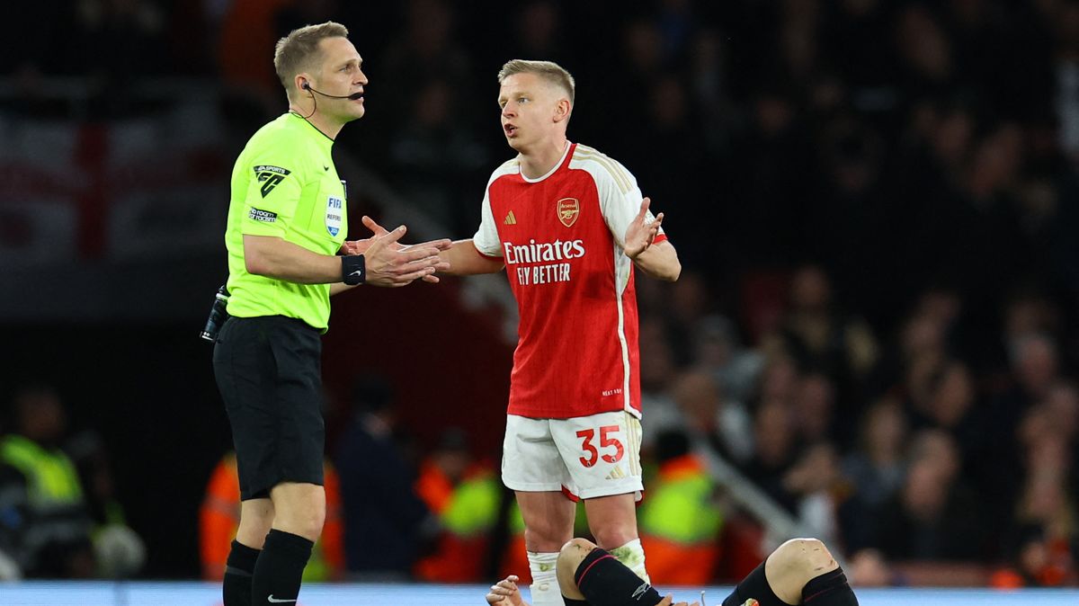 Ukrajinský obránce Arsenalu Zinčenko je připraven narukovat a bojovat s Ruskem