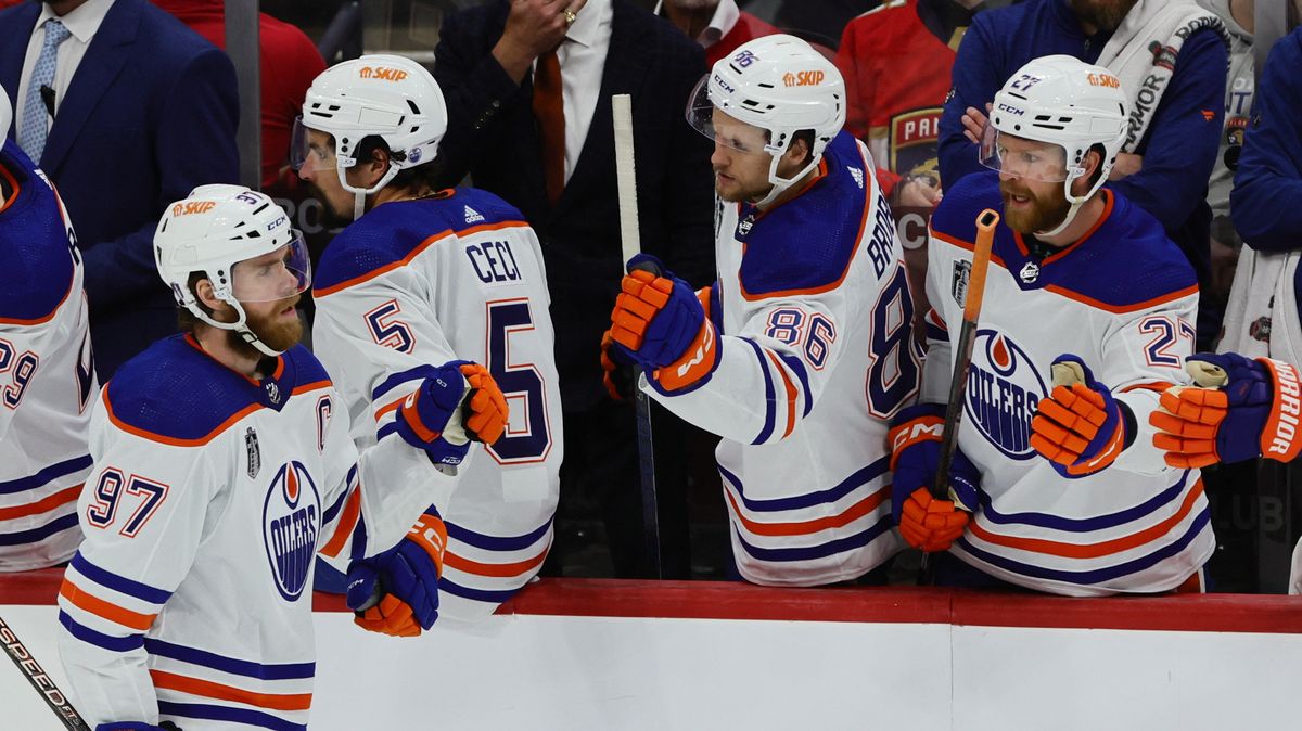 McDavid hrál kličkovanou. On je Magnum, jiný kalibr, uznal i kouč Floridy
