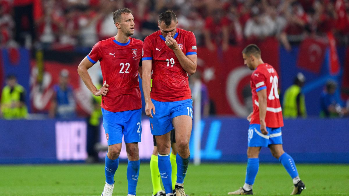 Češi se po krachu na Euru propadli v žebříčku FIFA