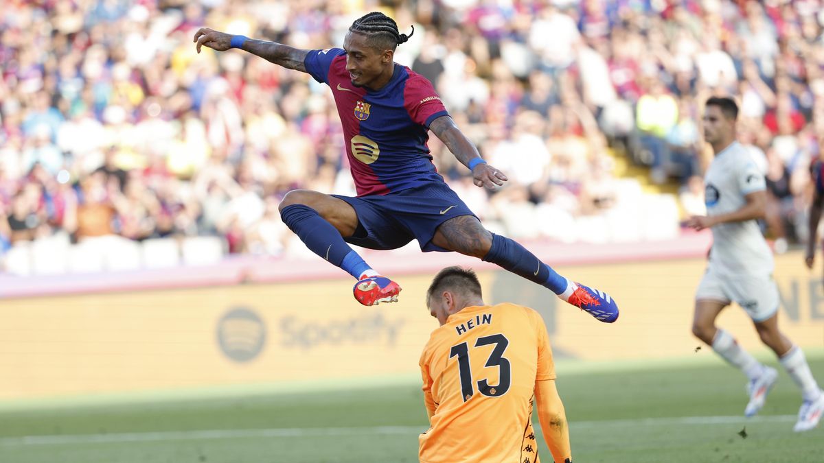 Barcelona rozdrtila Valladolid a je nadále stoprocentní