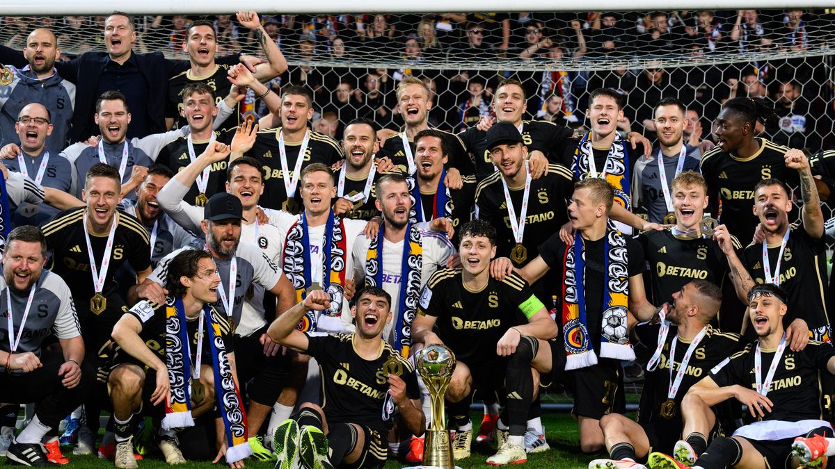 Sparta naplno rozjede oslavy, bojovat se bude o pohárová místa