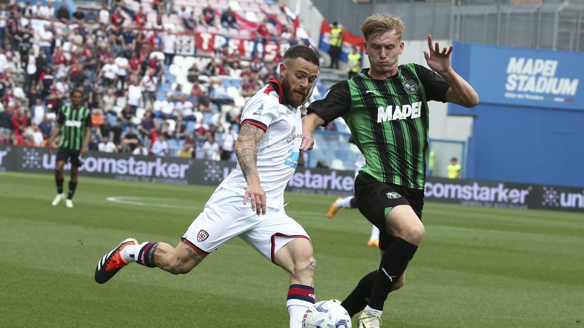 Fotbalisté Cagliari udělali důležitý krok k záchraně