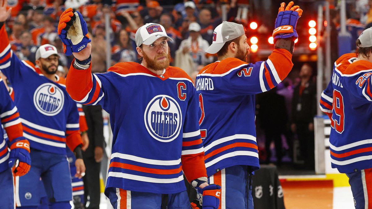 McDavid to dokázal! Kapitán Edmontonu dovedl Oilers po 18 letech do finále