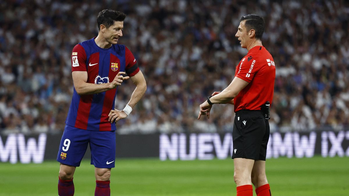 Žádné tajnosti! Už je jasné, co znělo při komunikaci kolem neuznaného gólu Barcelony