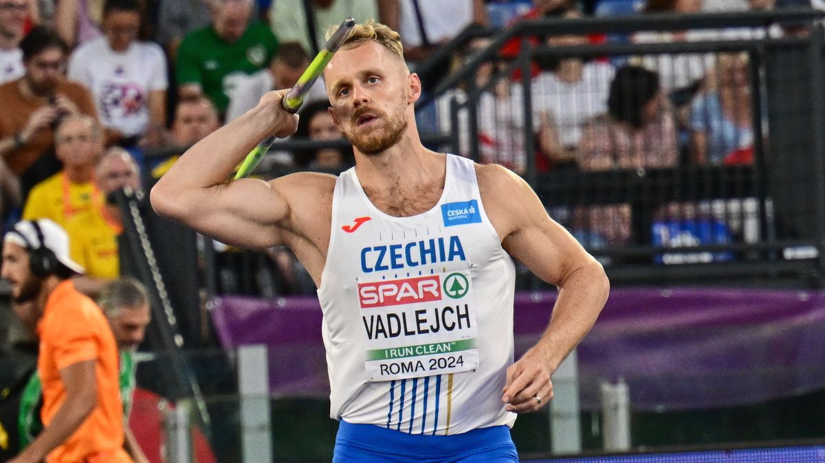 Zlatá symbolika přímo na hrudi! Mat šestým tahem, jako když jsem sledoval Báru, smál se Vadlejch