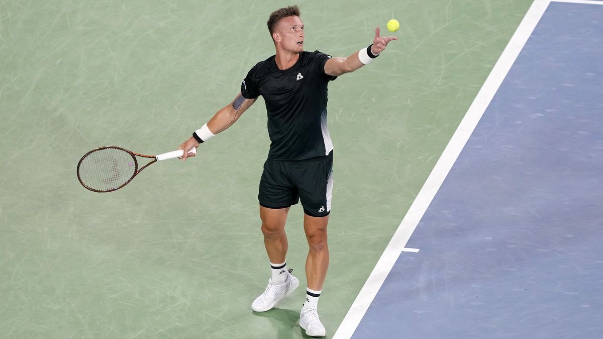 Lehečka po návratu září, vyřadil hvězdného Rusa. V Cincinnati jde dál i Muchová, Bouzková naopak končí