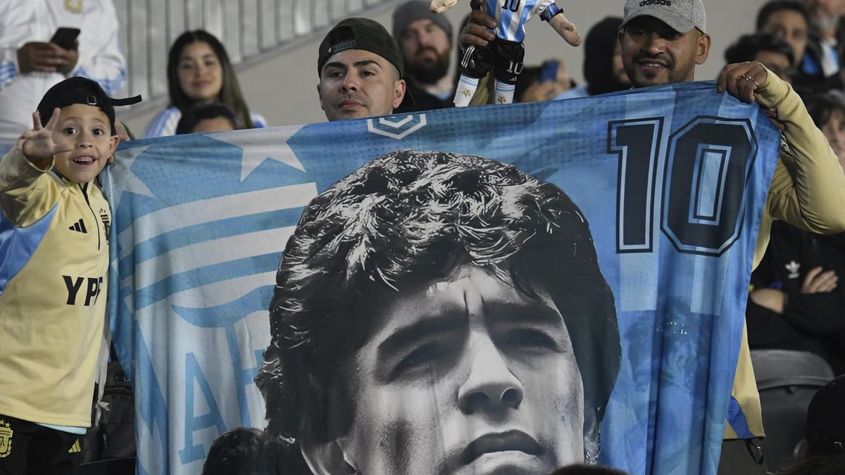 Jedna ze soudkyň v procesu s Maradonovými zdravotníky odstoupila