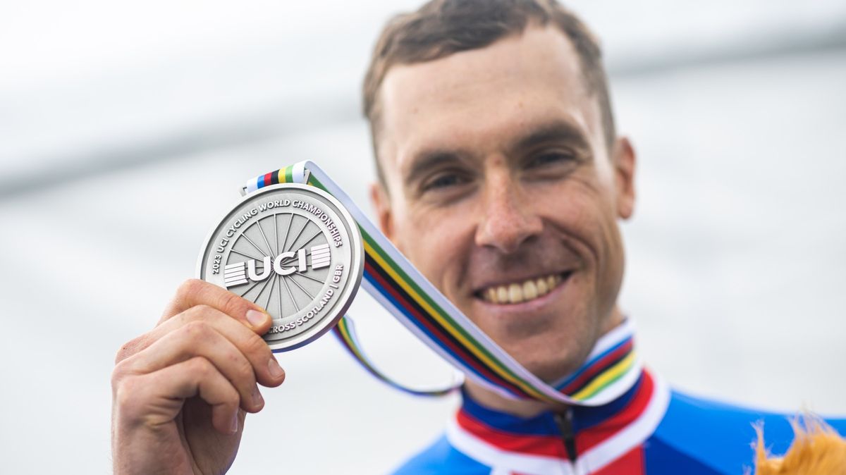 Biker Stošek dojel těsně druhý v závěrečném závodu Světového poháru v maratonu