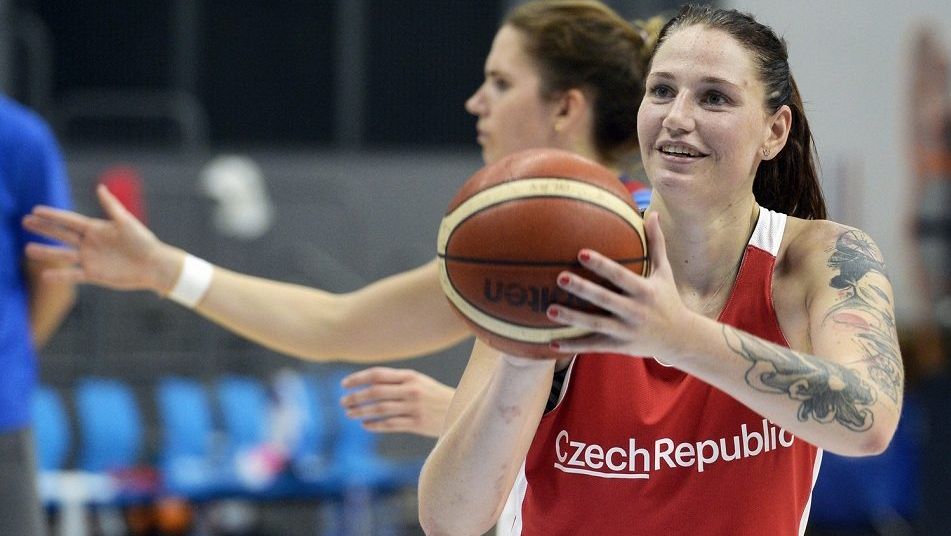Kapitánka basketbalové reprezentace Březinová dohraje sezonu v Itálii