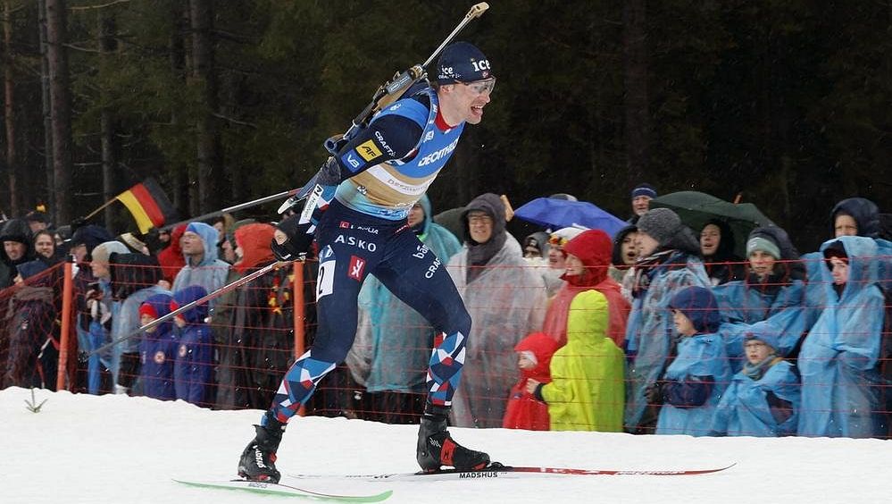 Norský biatlonový šampion opustil Nové Město. Vrací se domů, závodit nebude