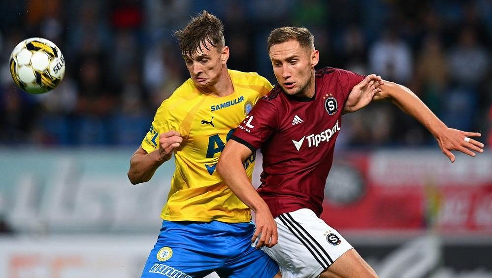 Fotbalisté Jablonce hrají o první vítězství, Sparta bude v Teplicích hájit první příčku