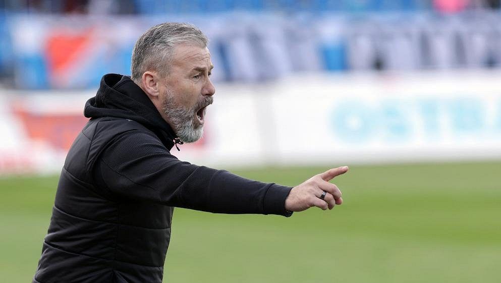 Baník se i nadále trápí, pomůže Milan Baroš? Dokázal by kabinu namotivovat, říká Hapal