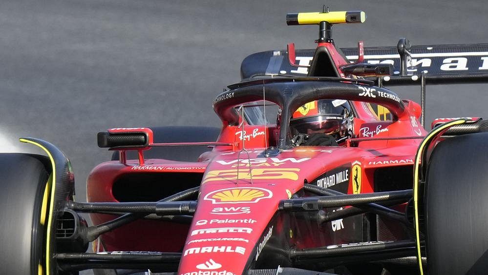 Kvalifikaci na Velkou cenu Itálie F1 vyhrál Sainz před Verstappenem