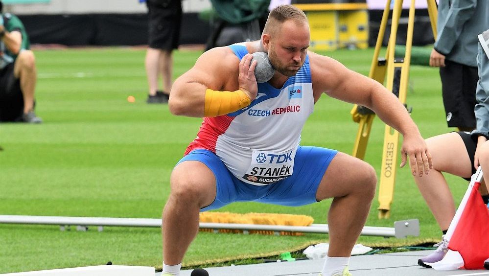 Obětoval jsem dost, i narození syna. Smutný Staněk doufal, že u kruhu nebyl překladač