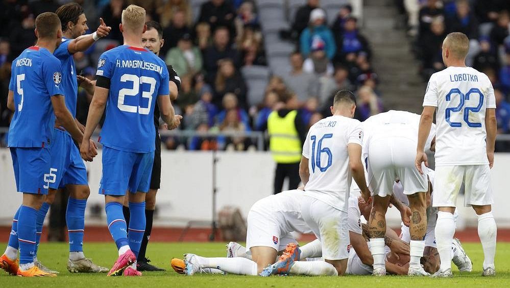Komický gól Slováků. Suslov zařídil kuriózní trefou výhru nad Islandem