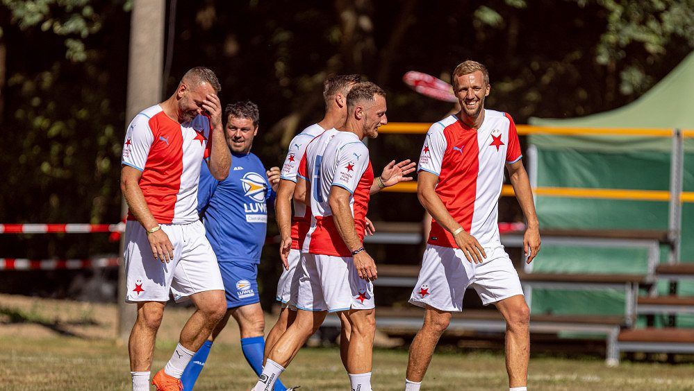 Souček a Coufal znovu v sešívaném dresu