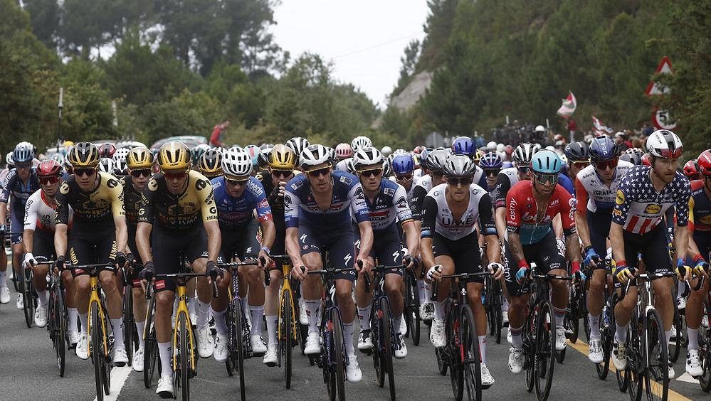 TOUR ONLINE: Další výzva ve Španělsku, cyklisty čeká v nejdelší etapě několik stoupání
