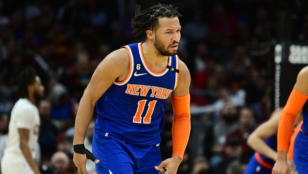 Brunson 48 body přiblížil New Yorku play off NBA, důležitou výhru mají i Lakers