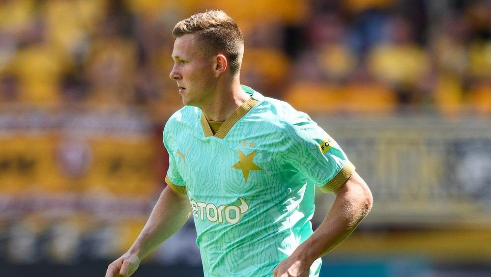 Rána pro Slavii, na dlouho přišla o univerzála. Za druhého Juráska nabízejí Tvrdíkovi další balík