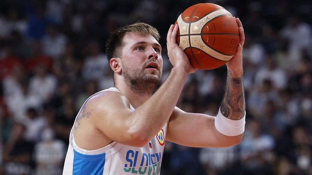Hvězdný Dončič úřadoval! Do MS vstoupili vítězně i Španělé a USA