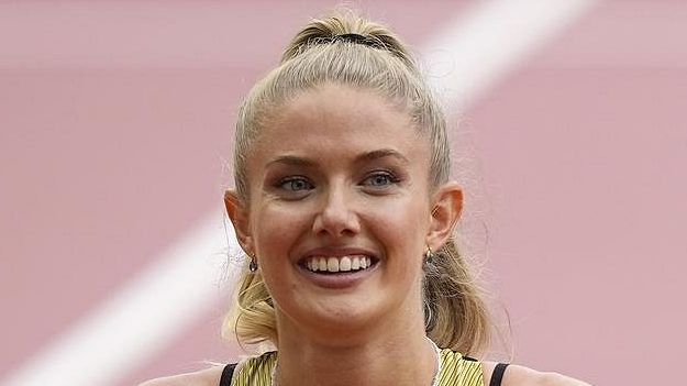 Den blonde skjønnheten utfordret Haaland til duell.  En gang gjorde hun en annen fotballstjerne forbanna