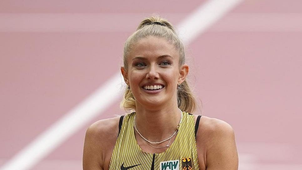 Atletická kráska troufale vyzvala Haalanda