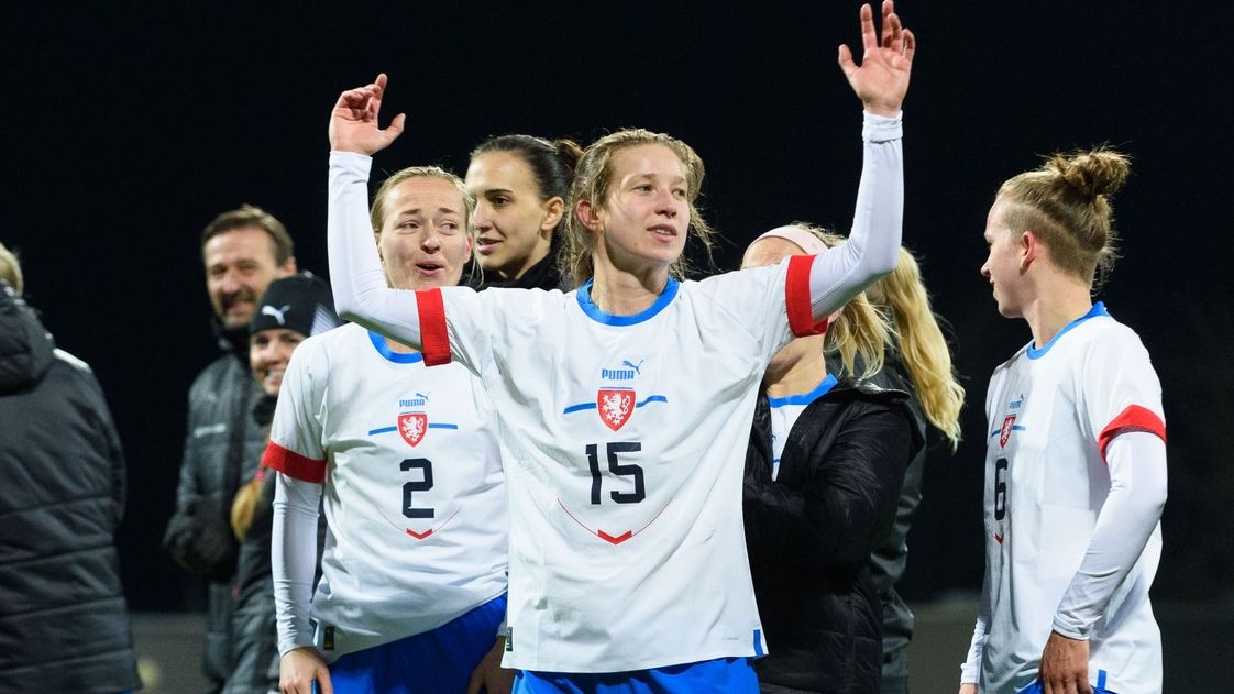 Ameriku vyměnila za Francii. U mě se plány často mění, směje se fotbalistka Stárová