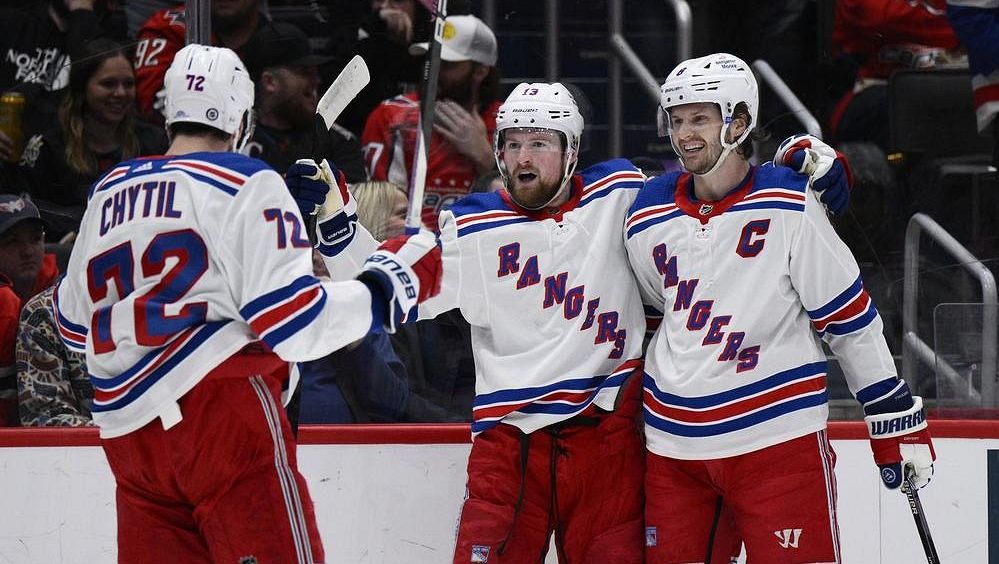 Chytil přihrál na dva góly, Rangers slaví vítězství nad Washingtonem