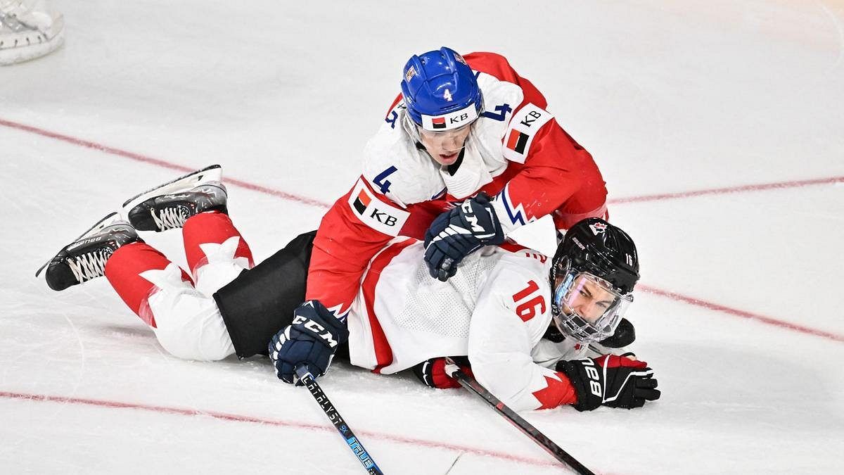 Tváří v tvář největšímu hokejovému talentu. Český bek prozrazuje, jak ubránit Bedarda