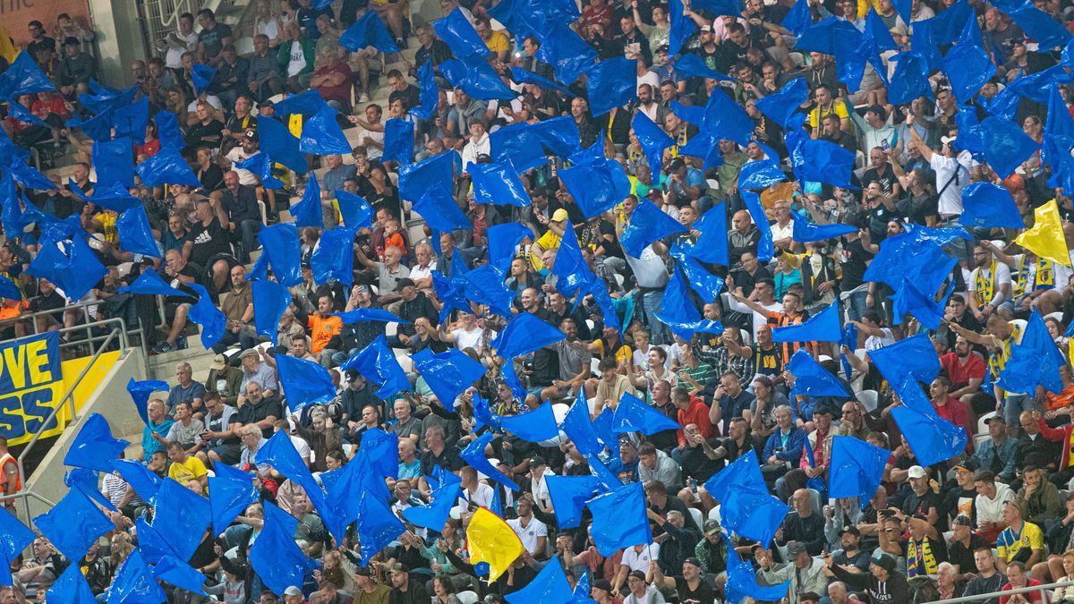 Když kulturu národu poznáš podle záchodu. Při derby na Slovensku řádili fanoušci