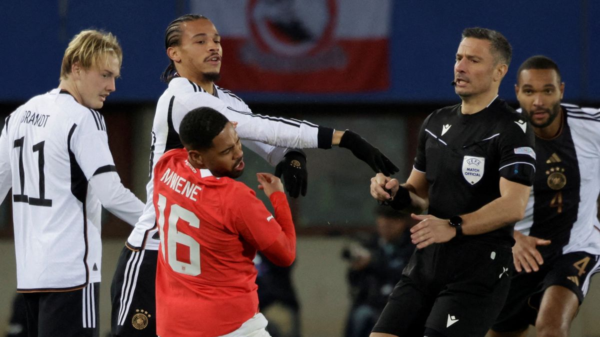 Němečtí fotbalisté prohráli přípravu i v Rakousku