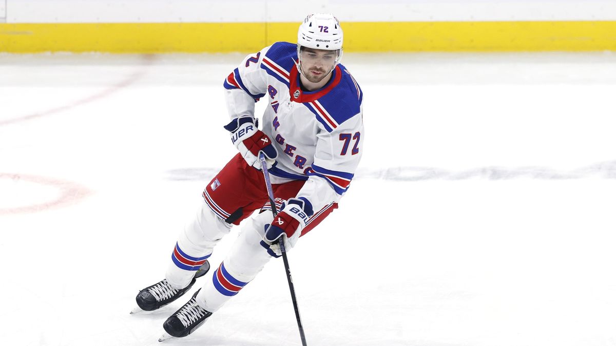 Rukavice odletěla, Chytila v NHL zranil bývalý spoluhráč