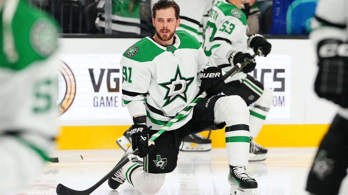 Dál ani krok! Hvězdu NHL nepoznali, nechtěli ji pustit na vlastní zápas