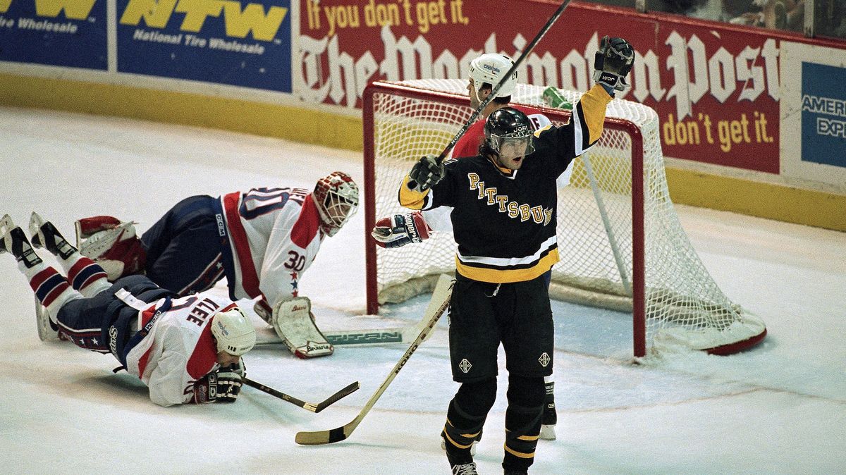 Nejen slavný synek. Pittsburgh okouzlila i ‚Mama Jagr‘