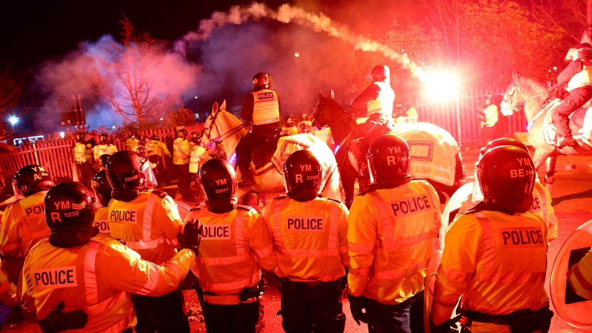 UEFA zakázala fanouškům Legie za výtržnosti vstup na pět venkovních zápasů