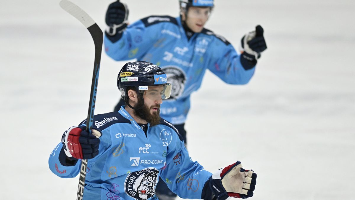 PŘÍKLEP: Hvězda extraligy o workoholikovi Pešánovi, bitvách s Plekancem i slíznutí smetany