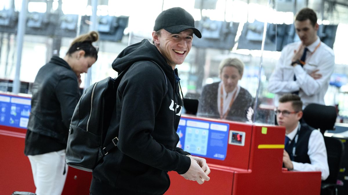 Útočník Vrána se může vrátit do NHL
