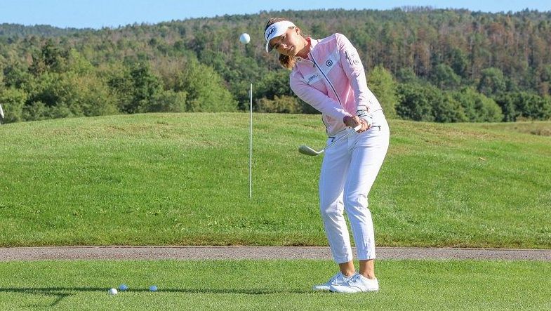 Golfistka Davidson Spilková je v Johannesburgu před finále třetí