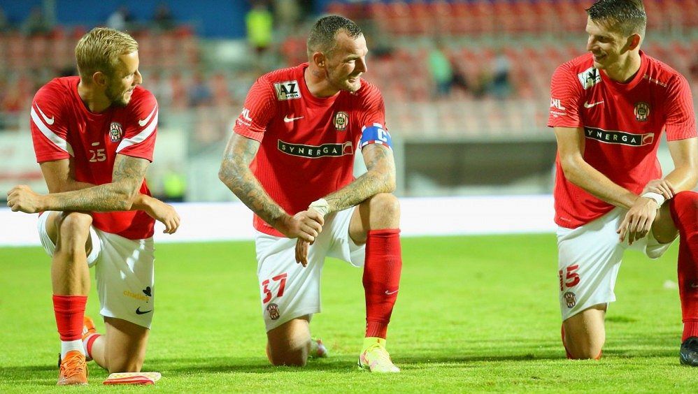 Řezníček nedal dvě penalty a poprvé kvůli fotbalu brečel. Za majitelem Zbrojovky stojí