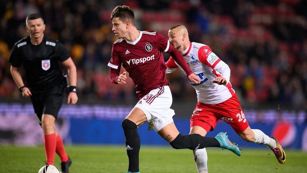 Kádr mladoboleslavských fotbalistů doplnili Kostka a Kodad