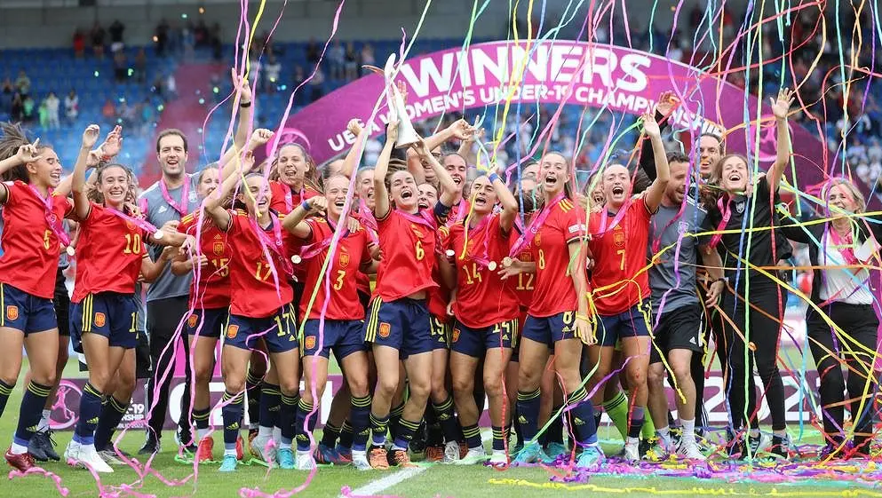 Spania – Norge 2:1, spanske fotballspillere slo Norge og dominerte EM under 19 år