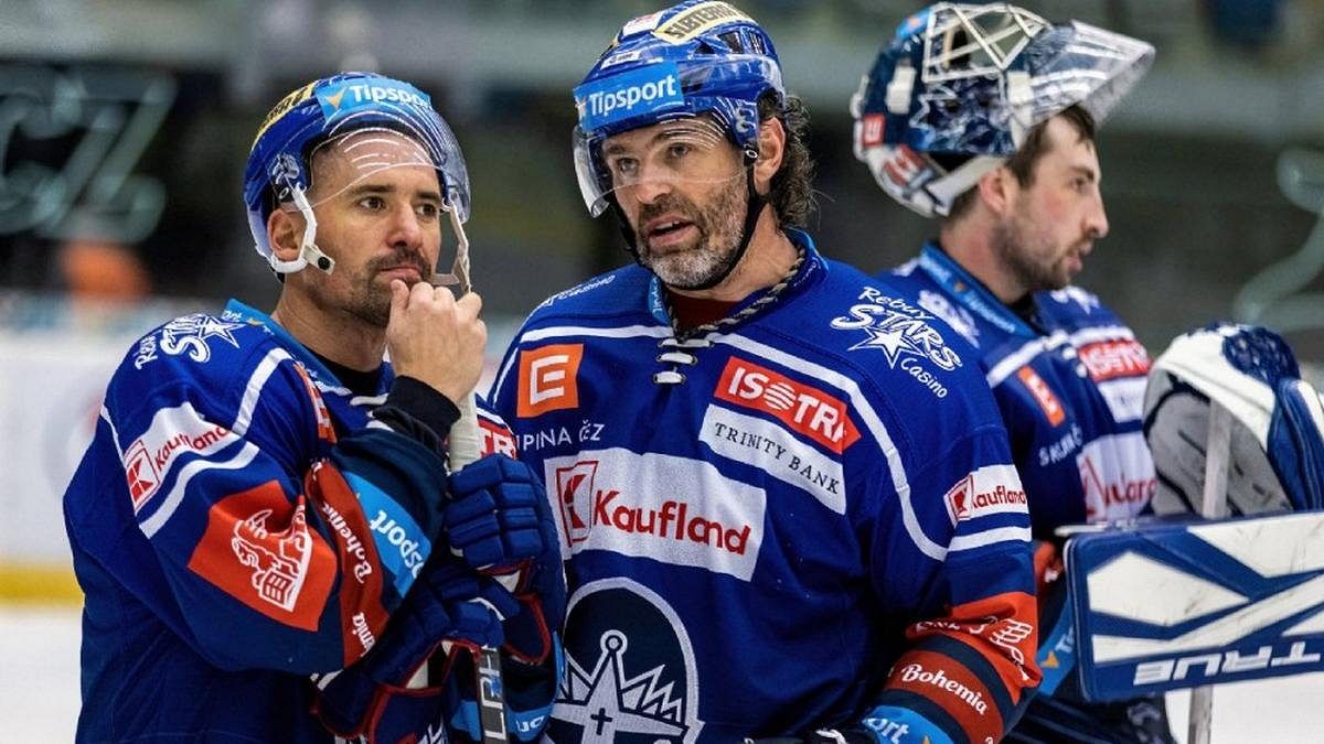 Nepříjemnost pro Jágra a spol. Je to hrozný, nikdo s vámi nechce hrát, myslí si kouč