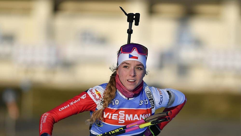 BIATLON ONLINE: Česká smíšená štafeta v nejsilnějším složení. Norsko bez hvězdných bratrů