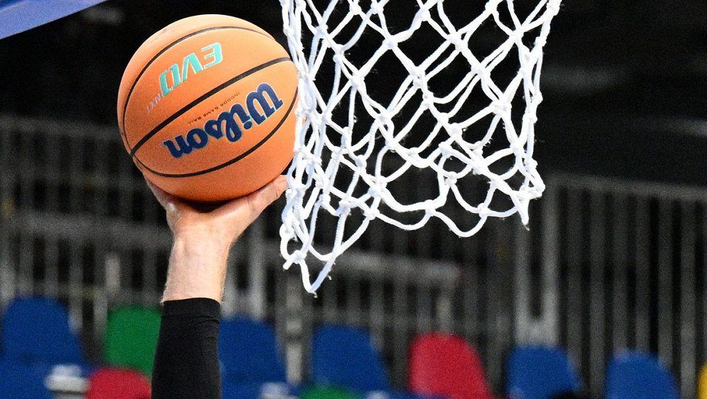 Basketbalisté Nymburka porazili v nadstavbě lídra z Brna