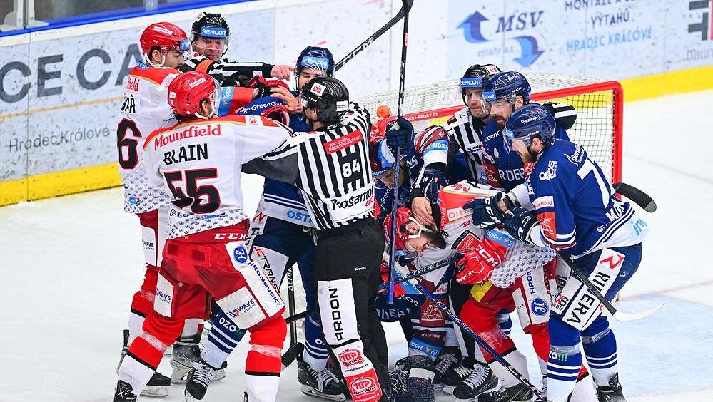 V letošním play off byl k vidění nejdelší zápas v historii extraligy