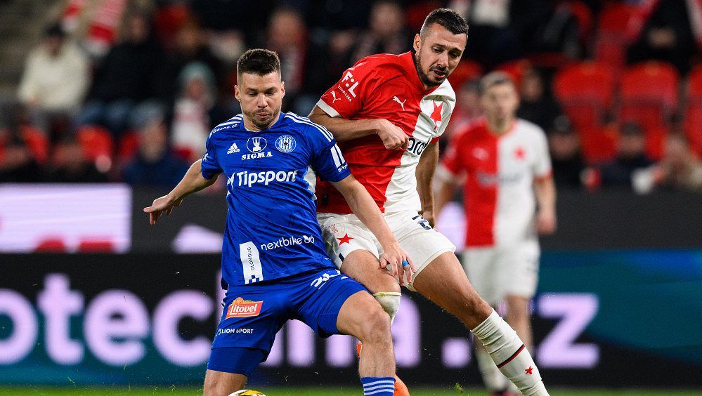Dostali jsme po držce, přiznal Jílek po debaklu na Slavii